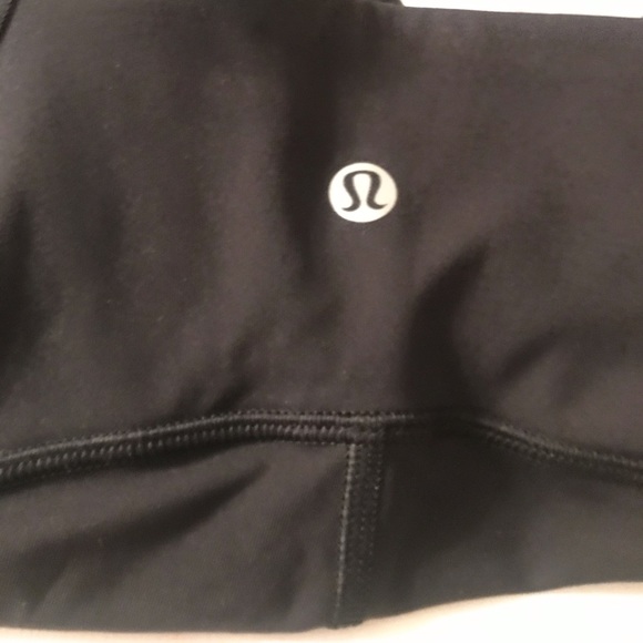 lululemon athletica Pants - Lululemon cropped leggings